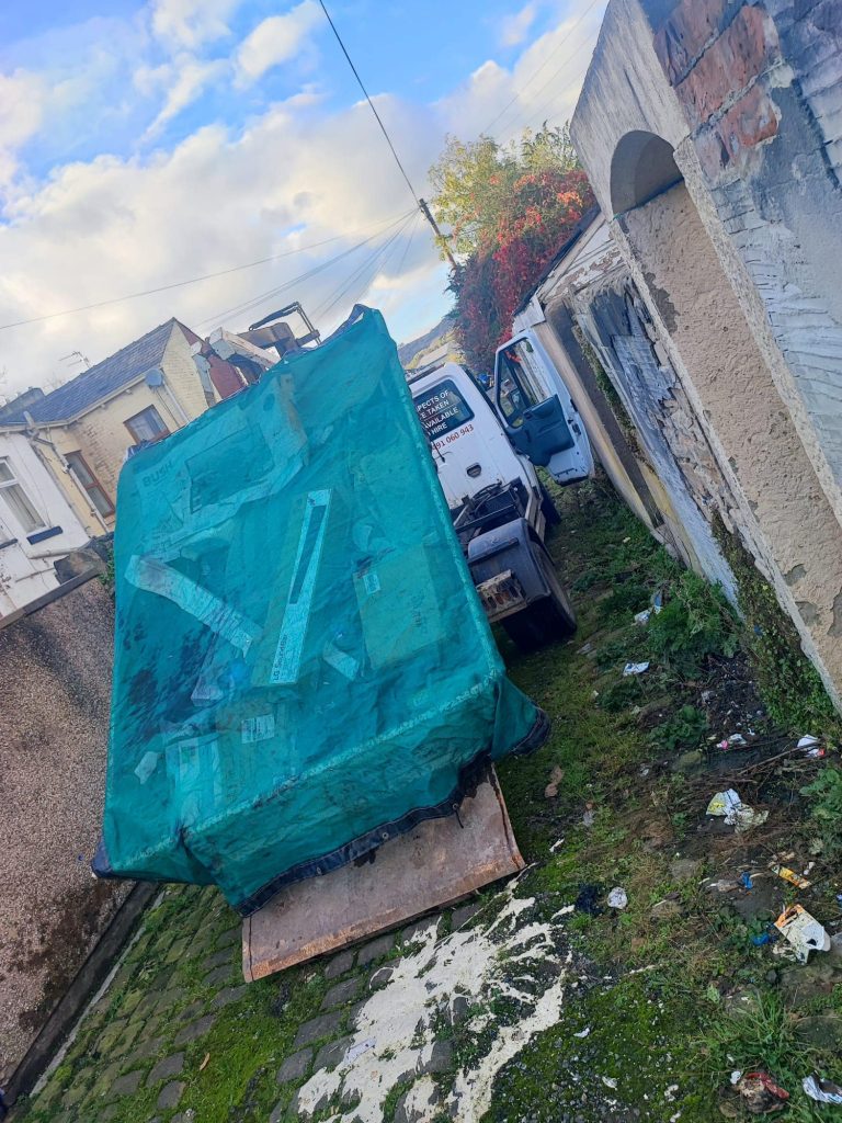 Skips Darwen